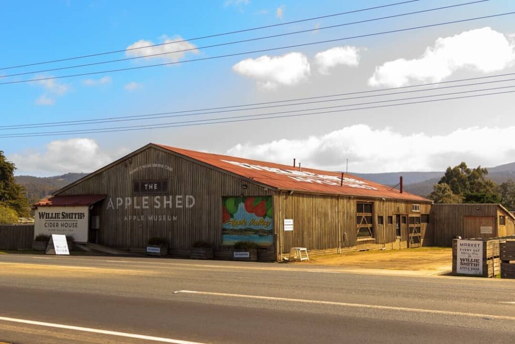 Willie Smiths Apple Shed. Image Credit: @casualshadow