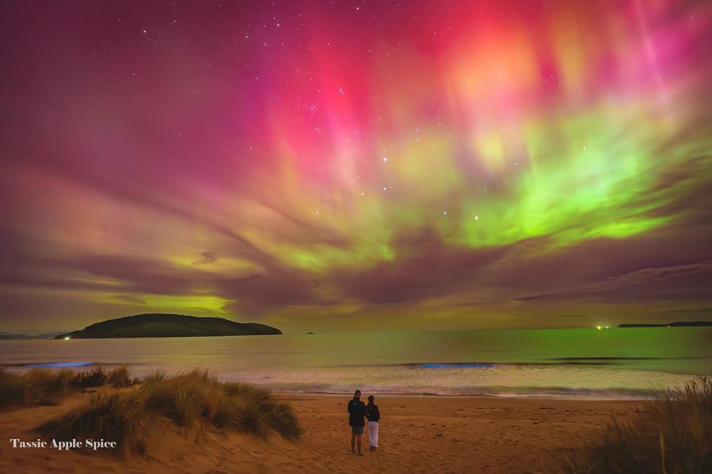 Aurora Australis. Image Credit: @tassieapplespice