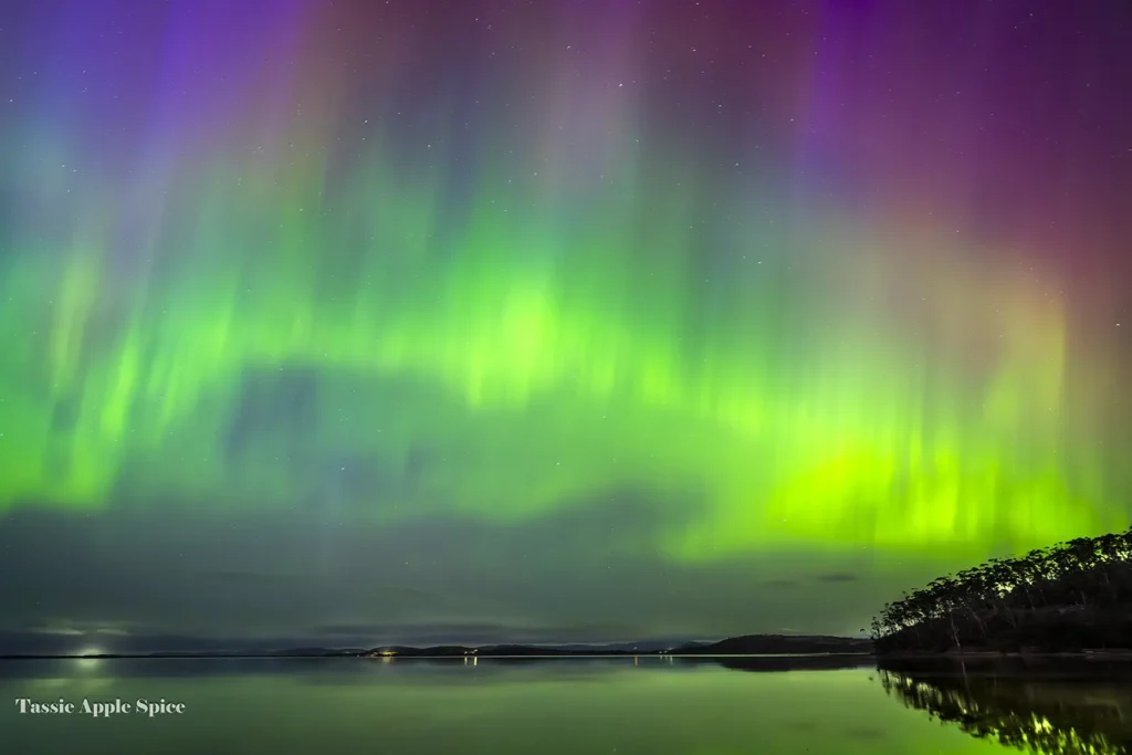 Aurora, South Arm, southern Tasmania. Image Credit: Gill Dayton