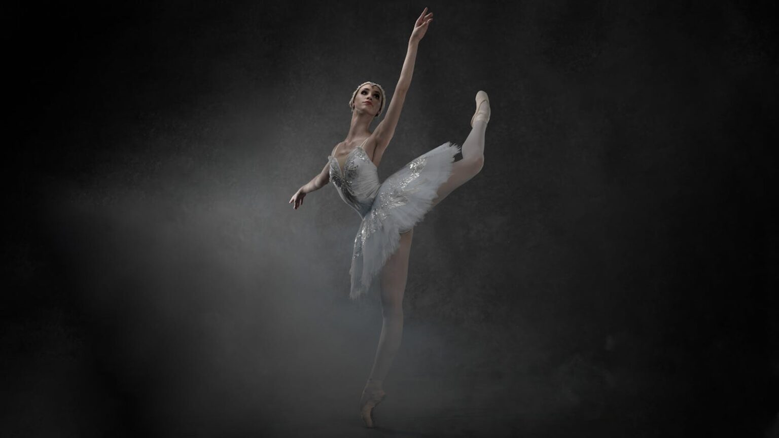 Swan Lake | presented by The Victorian State Ballet